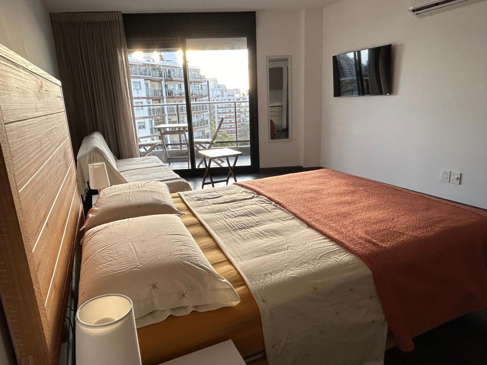 Apartamento Amplio y nuevo con excelente ubicación y vista Montevideo Exterior foto